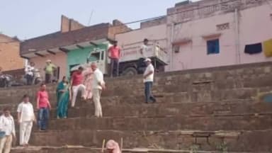 गुनौर: जल गंगा संवर्धन अभियान अंतर्गत नगर परिषद देवेन्द्रनगर के वार्ड 4 में स्थित  तलैया के अंदर एवं घाटों पर की सफाई