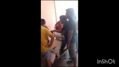 आगरा: बल्केश्वर क्षेत्र स्थित श्री कृष्णा रेजिडेंसी अपार्टमेंट में बिना अनुमति मोबाइल टावर लगवाने को लेकर हुआ हंगामा