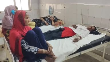 लोहरदगा: अरु में सांप के डंसने से महिला हुई जख्मी, इलाज के लिए लाया गया सदर अस्पताल