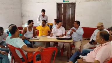 बिहार: बिहार शरीफ स्थित बिहार राज्य चिकित्सा संघ के कार्यालय में एम्बुलेंस चालको की हुई बैठक ,सिविल सर्जन को सौप मांग पत्र