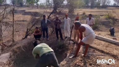 गुलाबगंज: जल गंगा संवर्धन अभियान अंतर्गत गुलाबगंज सहित जिले के ग्रामीण क्षेत्रों में जल संरक्षण के लिए जल स्रोतों का जीर्णोद्धार व