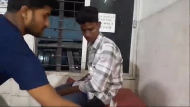 अररिया: डोरिया सोनापुर गांव में दुकान जाने के क्रम में एक युवक को सांप ने डसा, इलाज के लिए सदर अस्पताल में भर्ती