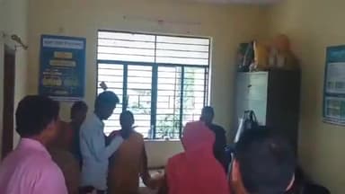 विभूतिपुर: सामुदायिक स्वास्थ्य केंद्र विभूतिपुर के प्रसव कक्ष में पैसे मांगने को लेकर हुआ हंगामा