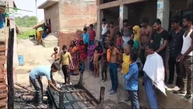 मंझनपुर: महेंद्र गांव में अज्ञात कारणों से किसान के घर में लगी आग, लाखों का सामान जलकर हुआ खाक, कड़ी मशक्कत के बाद मिला काबू