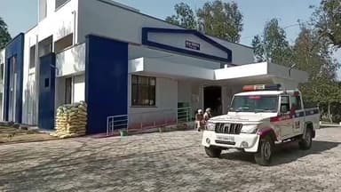 ਸੁਨਾਮ: ਲੋਂਗੋਵਾਲ ਪੁਲਿਸ ਨੇ ਅਨਾਜ ਮੰਡੀ ਲੌਂਗੋਵਾਲ ਤੋਂ 225 ਨਸ਼ੀਲੇ ਕੈਪਸੂਲ ਸਮੇਤ ਤਿੰਨ ਵਿਅਕਤੀਆਂ ਨੂੰ ਕੀਤਾ ਗ੍ਰਿਫਤਾਰ