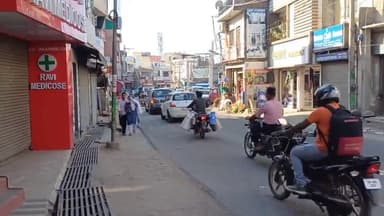 कालका: DLF वैली पिंजौर के लोग हिसार में, चोरों ने फ़्लैट का दरवाजा तोड़ा, सवा लाख कैश, एप्पल घड़ी, गोल्ड चोरी किया पुलिस पहुंची घ