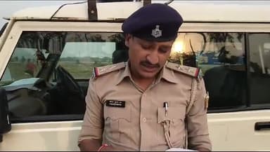 नगर नौसा: बडीहा गांव में अर्द्धजला एक व्यक्ति का मिला शव, थानाध्यक्ष शैलेश कुमार झा ने दी जानकारी