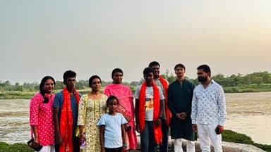 तरबगंज: सीडीओ ने परिवार संग वजीरगंज स्थित बारादरी का किया भ्रमण, नौका विहार का लिया आनंद व अंतरिक्ष प्रयोगशाला का भी लिया जायजा