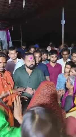 आप सबके आपार जनसमर्थन, अगाध प्रेम अउ सम्मान के भावना ल देख के अपन माटी बर  कुछ नवा अउ बड़का काम करें बर मोर हिरदे म  लागातार एक नवा उर्जा के संचार होथे।
#dipeshsahu #mladipeshsahu #bemetara