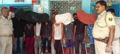 शिवहर: तरियानी छपरा थाना पुलिस ने मामा चौक से अपराध की योजना बनाते 08 अपराधी को दो देशी पिस्तौल दो कारतूस के साथ किया गिरफ्तार