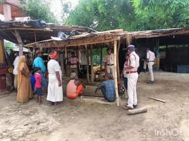 शिवहर: भीषण गर्मी में अगलगी की घटना को कम करने के लिए जिले की विभिन्न गांव में चलाया गया जागरुकता अभियान