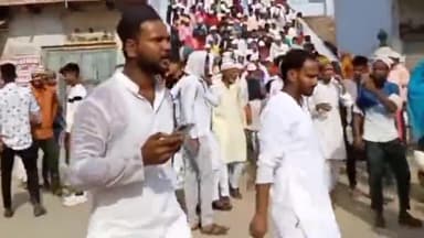 गोरखपुर: बकरीद के मौके पर गोरखपुर के विभिन्न मस्जिद और ईदगाहों में पढ़ी गई बकरीद की नमाज