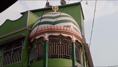 बरहरुवा: ईद उल अजहा के मौके पर बरहरवा में मुस्लिम समुदाय के लोगों ने मांगे अमन चैन की दुआ