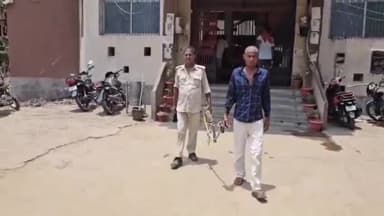 नौबतपुर: घनश्यामपुर गांव से शराब पीकर हंगामा कर रहे व्यक्ति को नौबतपुर पुलिस ने किया गिरफ्तार