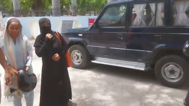 हिंदू महिला ने कि परेशान मुस्लिम परिवार को किया परेशान 
#मैनपुरी #किसनी #कुसमरा #सैफई #एटा #इटावा #बदायूं #करहल