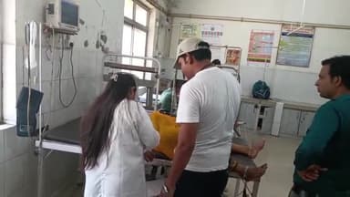 बदायूं: राजकीय मेडीकल कॉलेज के पास चार पहिया वाहन की टक्कर से बाईक सवार महिला हुई गंभीर घायल। जिला अस्पताल में कराया भर्ती।