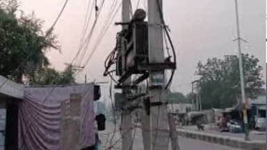 इस्माइलपुर: भगवान पेट्रोल पंप के पास बिजली मिस्त्री को लगा करंट, भागलपुर रेफर