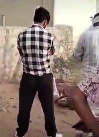 गंगापुर: विद्यालय के खेल मैदान में मिला व्यक्ति का शव, खेलने गए बच्चों को आया नजर आसपास क्षेत्र में फैली सनसनी