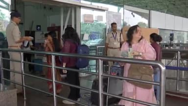 कांके: रांची स्थित बिरसा मुंडा एयरपोर्ट को बम से उड़ाने की मिली धमकी के बाद बढ़ाई गई सुरक्षा