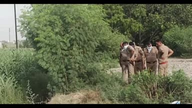 मेरठ: खरखौदा थाना क्षेत्र के मेरठ हापुड़ हाईवे पर सड़क किनारे मिला अज्ञात व्यक्ति का शव, पुलिस ने पोस्टमार्टम के लिए भेजा
