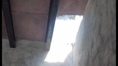 मेरठ: डूंगर गांव में देसी शराब के ठेके की छत उखाड़ कर चोरो ने नगदी व शराब की तीन पेटी की चोरी पुलिस को दी तहरीर