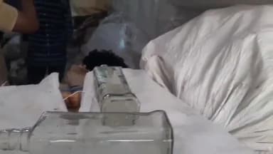 पटना ग्रामीण: रामकृष्णा नगर  कृष्णा निकेतन स्कूल के पिछे स्थिति गैस गोदाम गली से भारी मात्रा में विदेशी शराब बनाने कि सामग्री बरामद