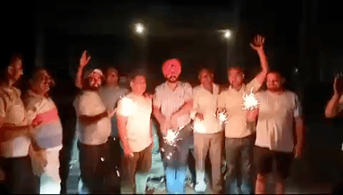 जमानत मिलने की खबर सुनते ही #अरविंदकेजरीवाल जींदाबाद के नारो से गुंजा हल्का #रादौर व जिला #यमुनानगर जगह जगह हुई आतीशबाजी-एडवोकेट कर्मवीर बुटर #हरियाणा #आमआदमीपार्टी #आप