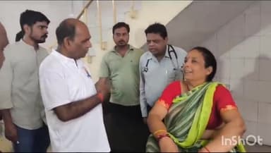 उरई: उरई के जिला अस्पताल का अंतरराष्ट्रीय योग दिवस के अवसर पर सदर विधायक गौरी शंकर वर्मा ने किया निरीक्षण दिए दिशा निर्देश।