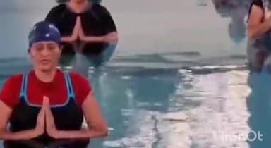 રાજકોટ પૂર્વ: જીજાબાઈ મહિલા સ્નાનગર ખાતે મહિલાઓએ પાણીમાં યોગા કર્યા