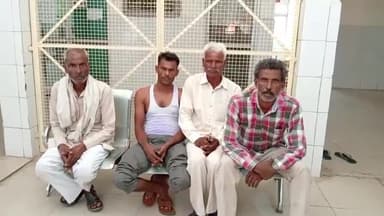 बदायूं: उसहैत वार्ड नंबर-4 में ऑनलाइन पैंट मंगाने को लेकर हुए विवाद में कुछ लोगों ने एक युवक को चाकू मारकर किया घायल, उपचार जारी