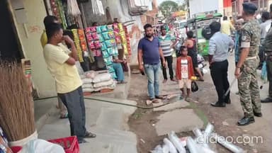 कोडरमा: नगर पंचायत क्षेत्र में अतिक्रमण,सिंगल यूज़ प्लास्टिक उपयोग व ट्रेड लाइसेंस को लेकर नगर प्रशासक द्वारा  चलाया गया अभियान