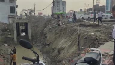 गोरखपुर: नगर आयुक्त ने महानगर क्षेत्र में बारिश की दृष्टिगत गोपालपुर शिव मंदिर के पास किया औचक निरीक्षण