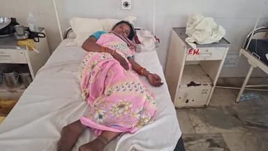 ठेठईटांगर: सिमडेगा के ताराबोगा का गांव में महुआ डोरी चुनने के दौरान सांप काटने से महिला की बिगड़ी तबीयत, लाया अस्पताल