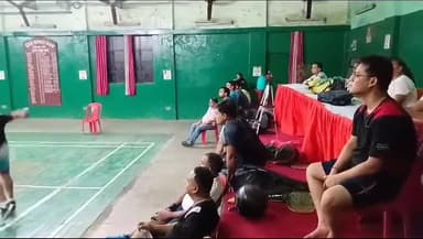 लखीमपुर: शहर के ऑफीसर कॉलोनी में स्थित बैडमिंटन कोर्ट में तीन दिवसीय बैडमिंटन प्रतियोगिता का हुआ समापन