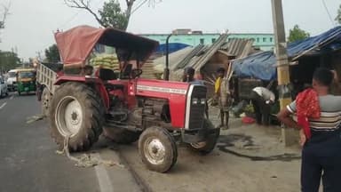 उदवंत नगर: उदवंतनगर बाजार पर सीमेंट लदा एक ट्रैक्टर अनियंत्रित होकर दुकान में घुसा