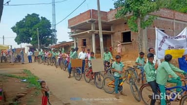 कैरो लोहरदगा : -कैरो प्रखंड मुख्यालय में मादक पदार्थ नशा नशा के विरोध में प्रभात फेरी निकालकर जागरूकता अभियान चलाया गया।