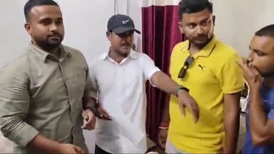 कस्बा: विद्युत परिचालन के विरुद्ध विद्युत कार्यालय कस्बा पहुंचकर विद्युत कार्यपालक अभियंता के नाम सौंपा मांग पत्र -बम बम साह