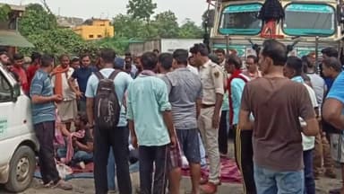 इस्माइलपुर: बाबा विशु राउत पुल फोरलेन सड़क पर तेज रफ्तार स्कार्पियो नें सड़क पार करने के दौरान चार वर्षीय बच्ची को रौंदा,घटनास्थल...