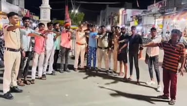 गुलाना: अकोदिया थाना पुलिस ने मुख्य चौराहों पर लोगों को दिलाई नशा मुक्त की शपथ