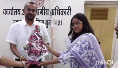 आरोन: आरोन तहसील कार्यलय में नवागत एसडीएम एवं संयुक्त कलेक्टर विकास कुमार आनंद पदभार किया ग्रहण