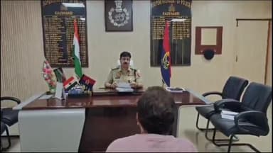 मंझनपुर: मंझनपुर स्थित पुलिस कार्यालय में एसपी की अध्यक्षता में जनसुनवाई का हुआ आयोजन, कई शिकायतों का हुआ निस्तारण