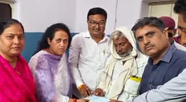 जोधपुर: निगम प्रशासन ने एयरपोर्ट थाने के सामने नाले में गिरे मृतक के परिजनों को आर्थिक व अन्य सहायता दी