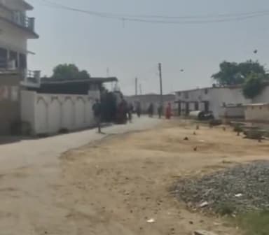 कैंपियरगंज: कैंपियरगंज के पीपीगंज थानाक्षेत्र अंतर्गत एक गांव में युवक ने इंस्टाग्राम पर दोस्ती कर किशोरी का किया अपहरण लगा आटोप