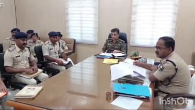 लखीसराय: जिला मुख्यालय पुलिस अधीक्षक कार्यालय परिसर में एसपी पंकज कुमार की अध्यक्षता में समीक्षा बैठक आयोजित