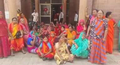 जोधपुर: महात्मा गांधी अस्पताल में ठेकेदार पर दुर्व्यवहार का आरोप, सफाई कर्मियों ने कार्य बहिष्कार कर जताया विरोध