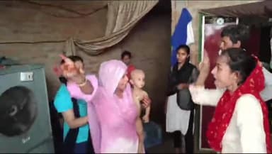 घाटमपुर: हिरनी गांव में पति से पैसे मांगने पर पति ने पत्नी के साथ की मारपीट ,आई गंभीर चोटें,पुलिस से की शिकायत