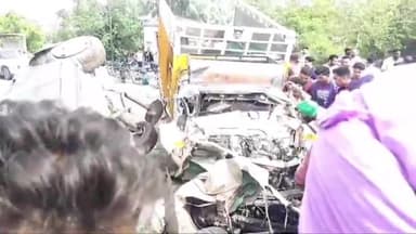 ਸੁਨਾਮ: ਸੁਨਾਮ ਭਟਿਆਲਾ ਰੋਡ ਪਿੰਡ ਨਦਾਮਪੁਰ ਕੋਲ ਭਿਆਨਕ ਸੜਕ ਹਾਦਸੇ 'ਚ ਤਿੰਨ ਗੱਡੀਆਂ ਆਪਸ ਵਿੱਚ ਟਕਰਾਈਆਂ ਇੱਕ ਦੀ ਮੌਕੇ ਤੇ ਮੌਤ