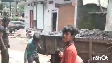 त्योंदा: हैदरगढ़ ग्राम पंचायत के सरपंच के  द्वारा करवाई जा रही है बाल मजदूरी