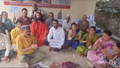 राजगढ़ी: बड़कोट में संत केश्व गिरी महाराज ने नगरवासियों के धरने को समर्थन देकर भूख हड़ताल पर बैठने की चेतावनी दी
