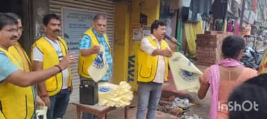 लखीसराय: लायंस क्लब लखीसराय के द्वारा अंतर्राष्ट्रीय प्लास्टिक बैग मुक्त दिवस के अवसर पर चलाया गया जागरूकता अभियान।